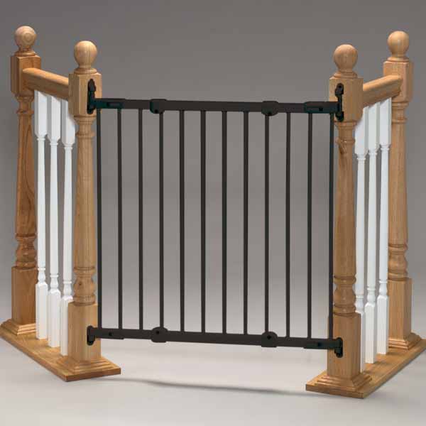 Load image into Gallery viewer, Kidco Angle Mount Safeway Wall Mounted Pet Gate
